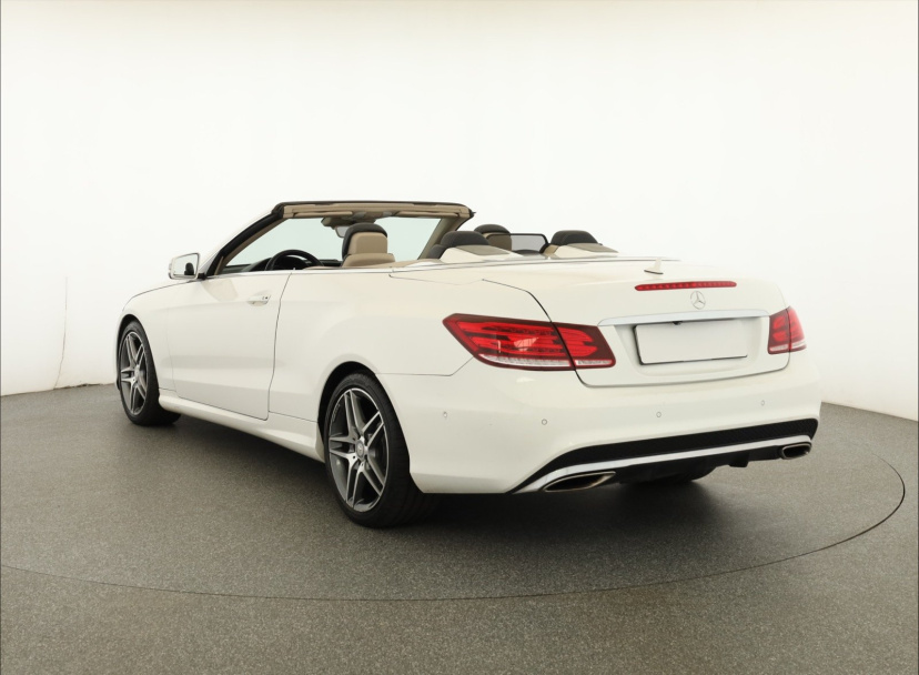 Mercedes-Benz E, 2014
