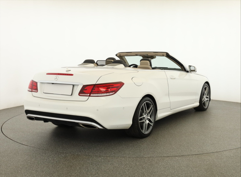 Mercedes-Benz E, 2014