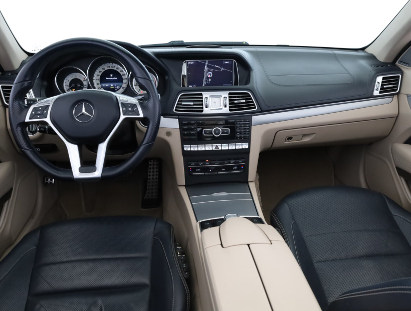 Mercedes-Benz E, 2014