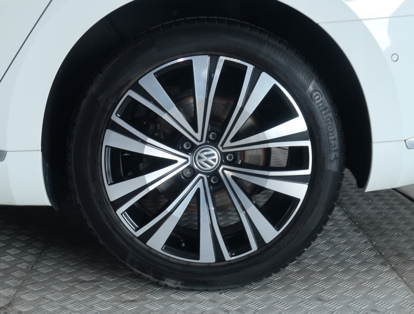 Volkswagen Arteon, 2020