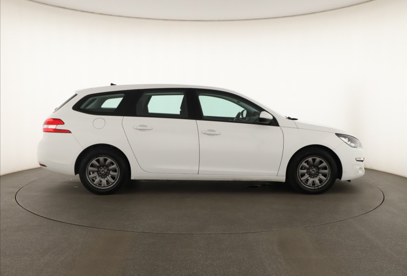 Peugeot 308, 2016