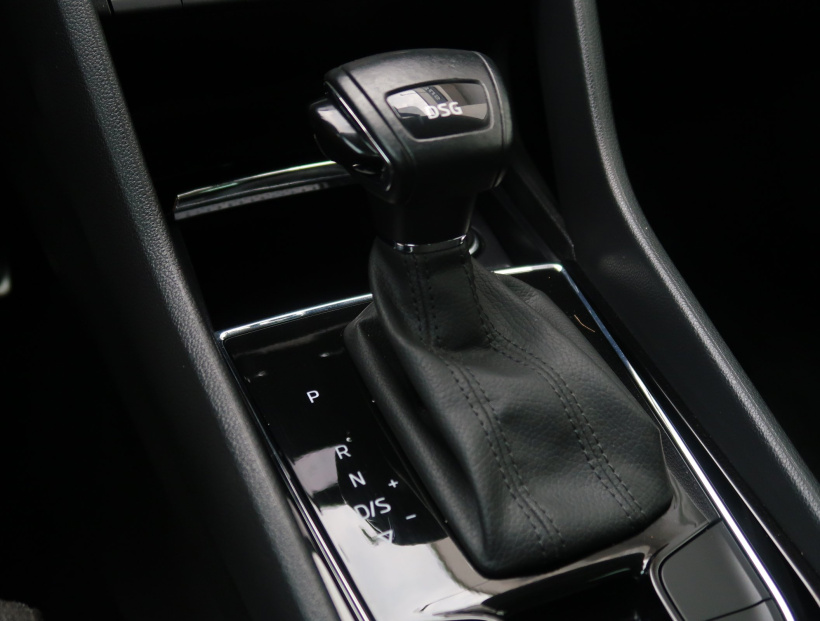 Škoda Karoq, 2021