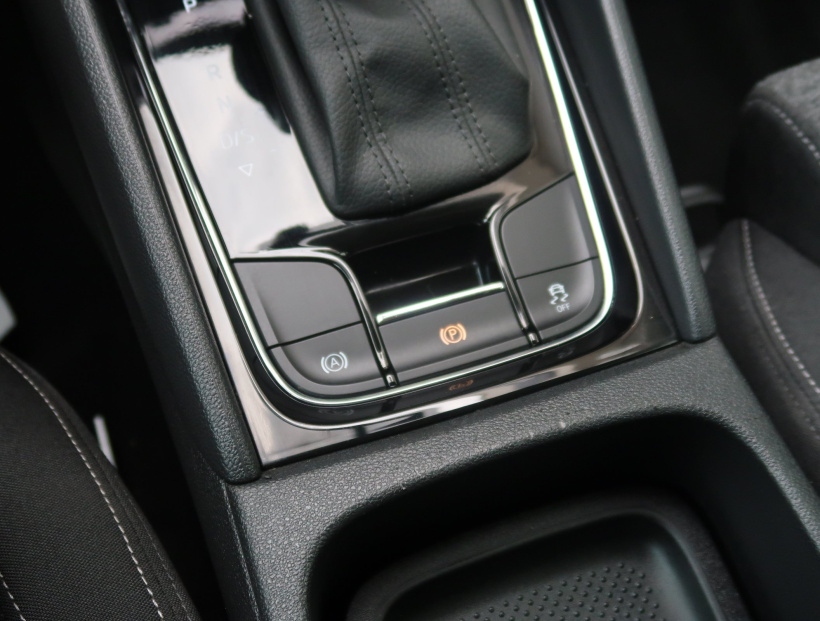Škoda Karoq, 2021