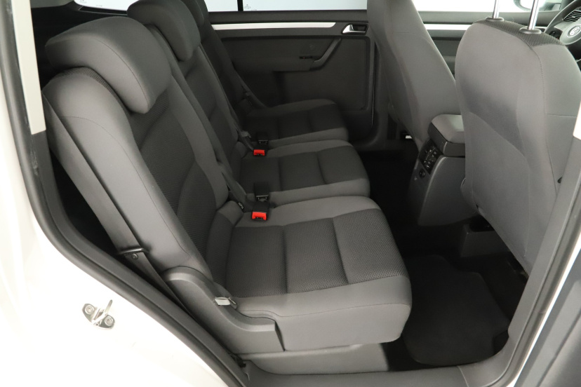 Volkswagen Touran, 2012