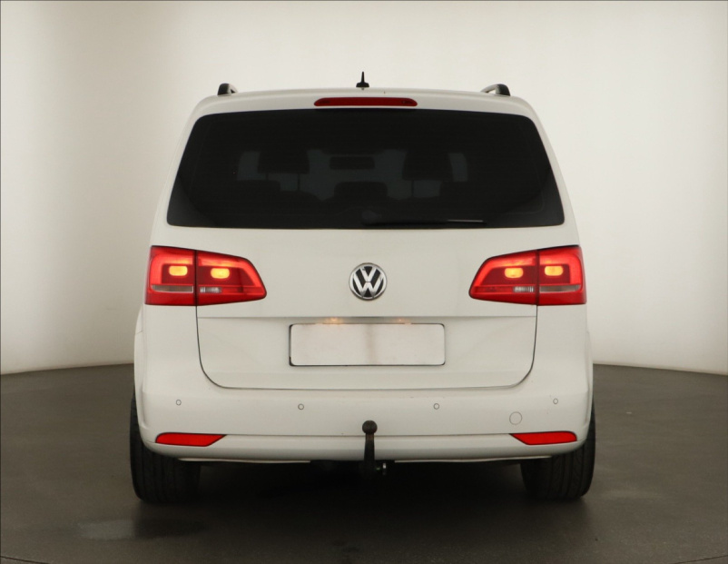 Volkswagen Touran, 2012