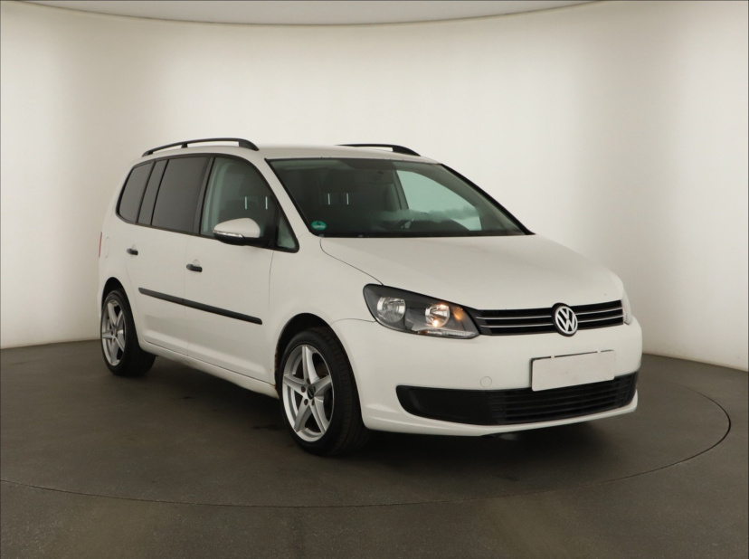 Volkswagen Touran, 2012