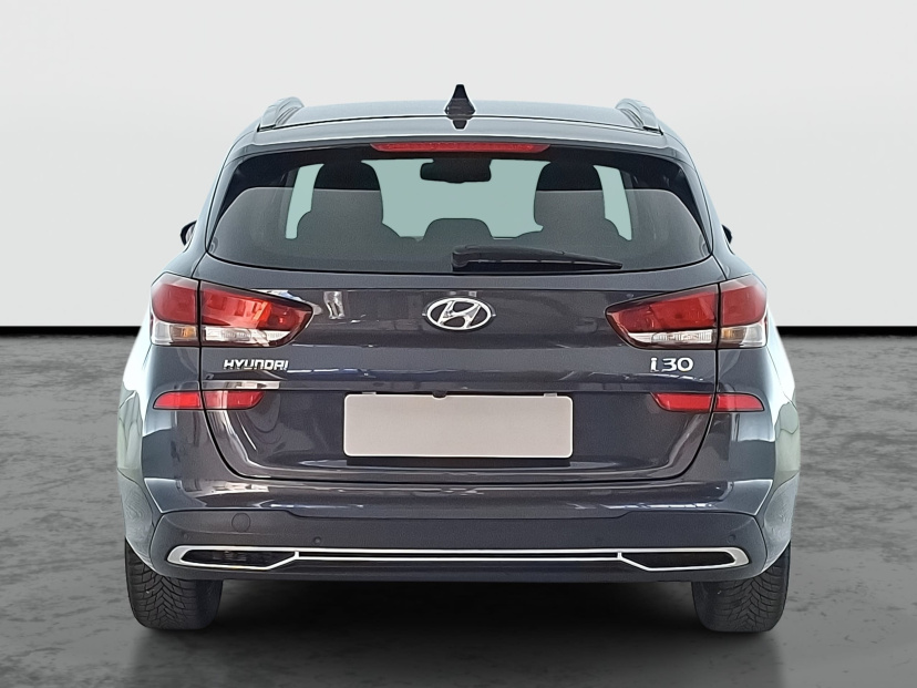 Hyundai i30, 2022