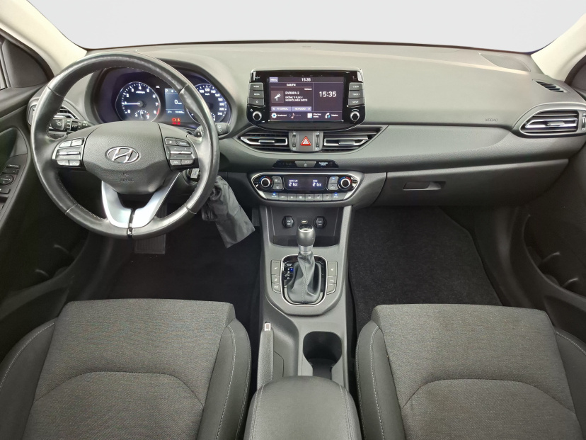 Hyundai i30, 2022