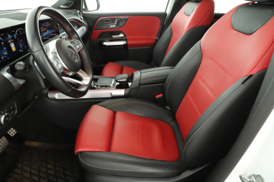 Mercedes-Benz GLB - 2023