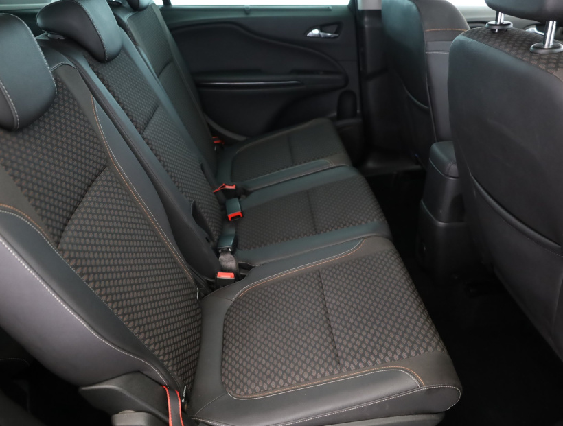 Opel Zafira, 2016