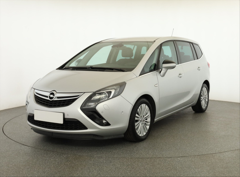 Opel Zafira, 2016