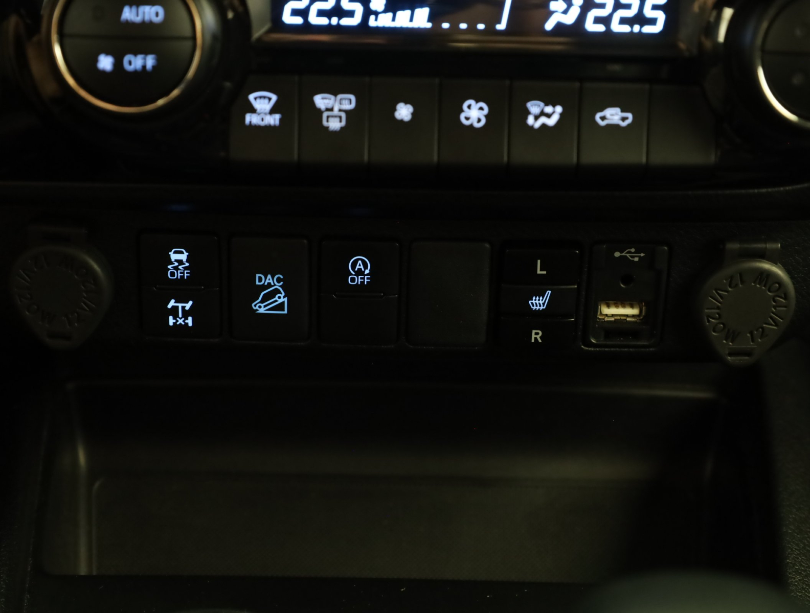 Toyota Hilux - 2023