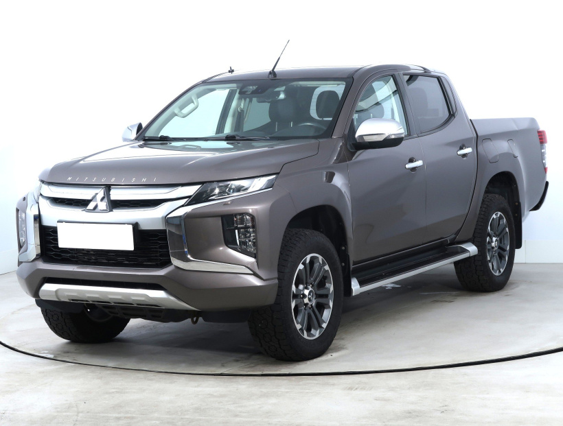 Mitsubishi L200, 2021