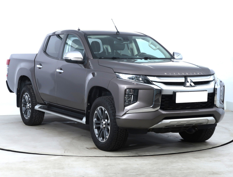 Mitsubishi L200, 2021