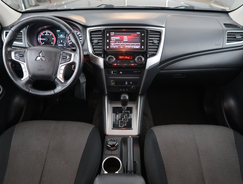 Mitsubishi L200, 2021