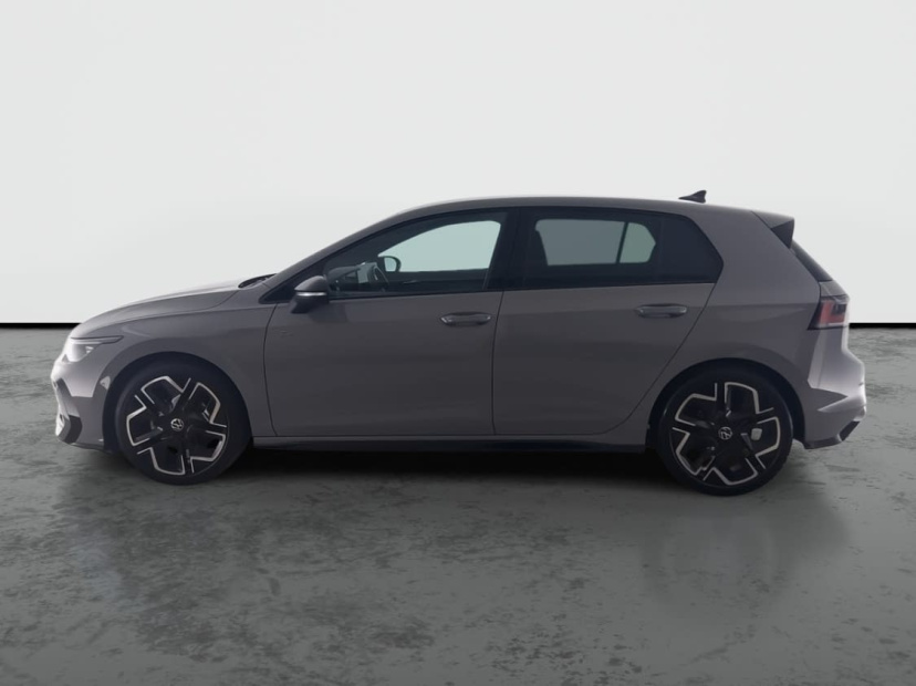 Volkswagen Golf, 2024