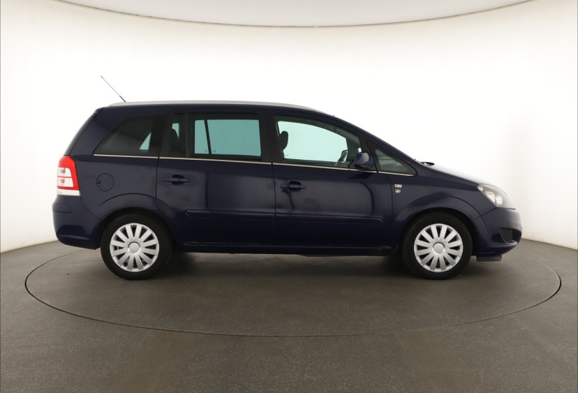 Opel Zafira, 2010