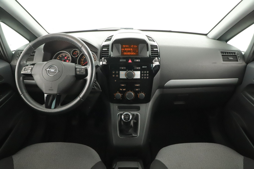 Opel Zafira, 2010