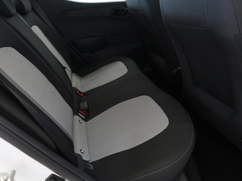 Hyundai i10, 2022