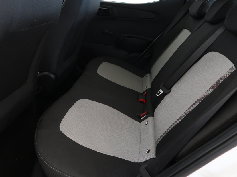 Hyundai i10, 2022