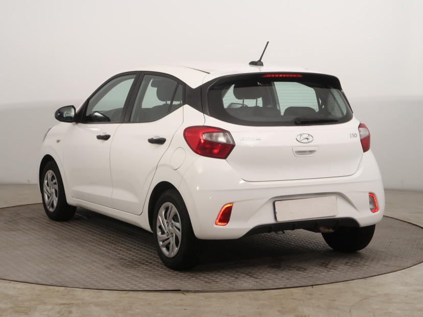 Hyundai i10, 2022