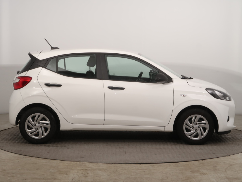 Hyundai i10, 2022