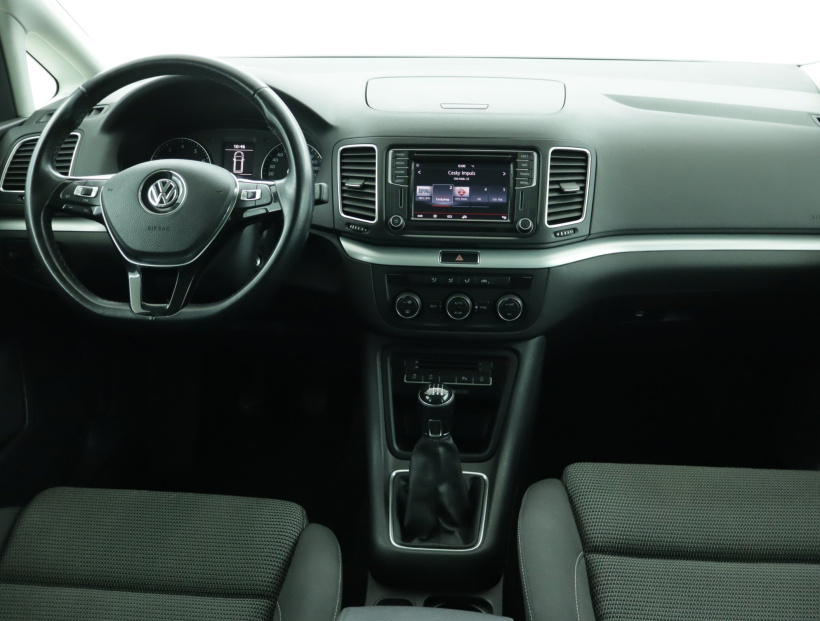 Volkswagen Sharan, 2016