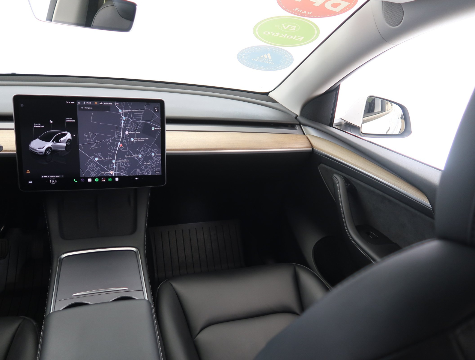Tesla Model Y Long Range AWD – fotografie 11