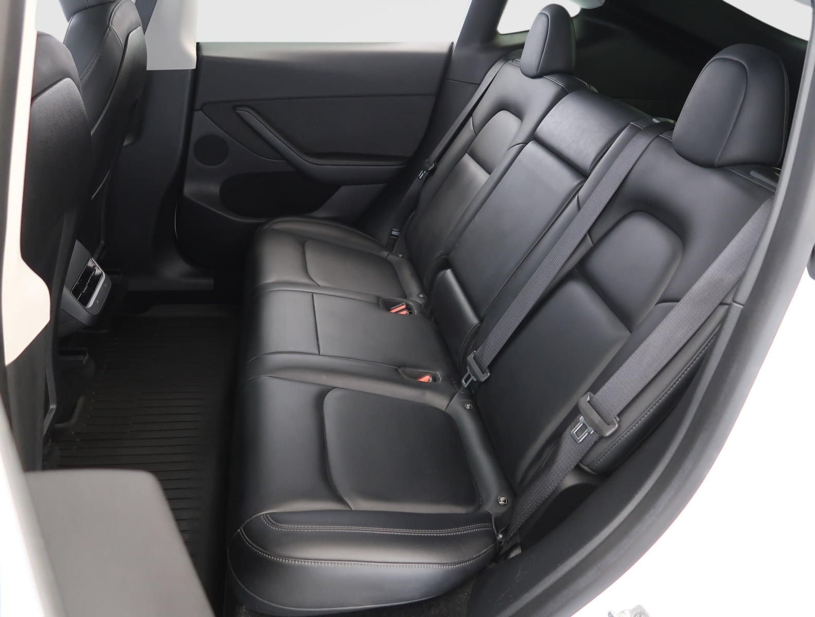 Tesla Model Y - 2022