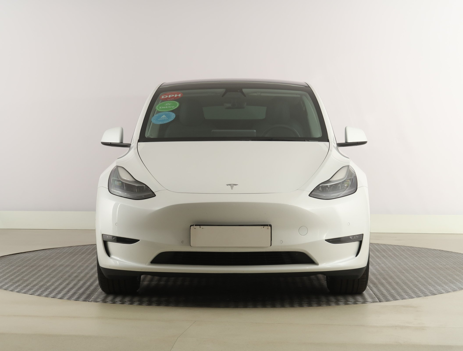 Tesla Model Y Long Range AWD – fotografie 2