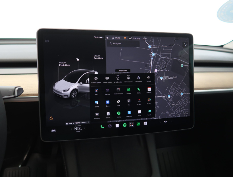 Tesla Model Y, 2022