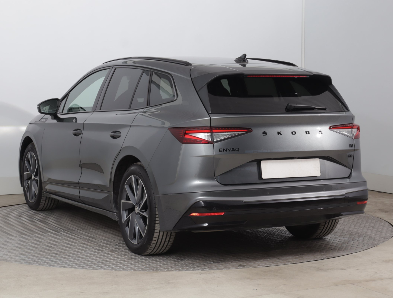 Škoda Enyaq - 2023