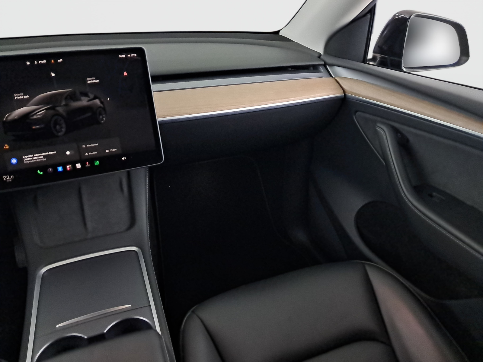 Tesla Model Y Long Range AWD – fotografie 11