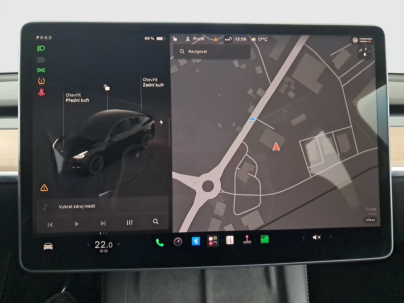 Tesla Model Y Long Range AWD – fotografie 18
