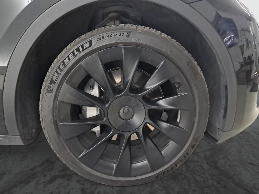 Tesla Model Y, 2022