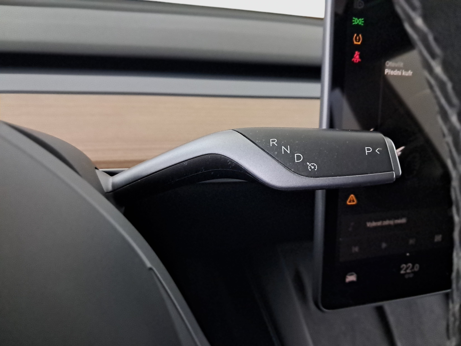 Tesla Model Y Long Range AWD – fotografie 22
