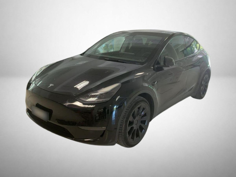 Tesla Model Y, 2022