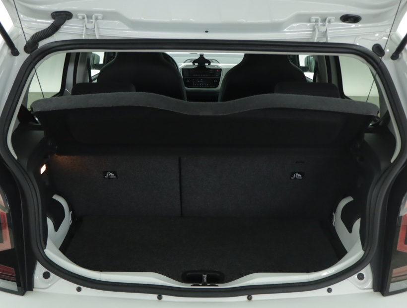 Volkswagen e-up!, 2021