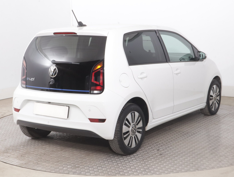Volkswagen e-up!, 2021