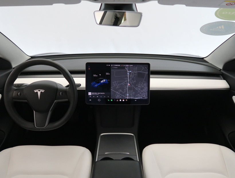 Tesla Model 3, 2021