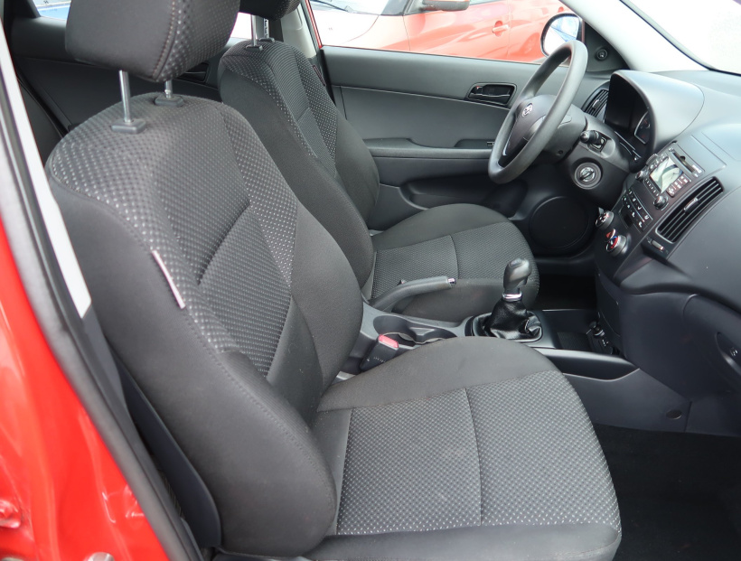 Hyundai i30, 2010