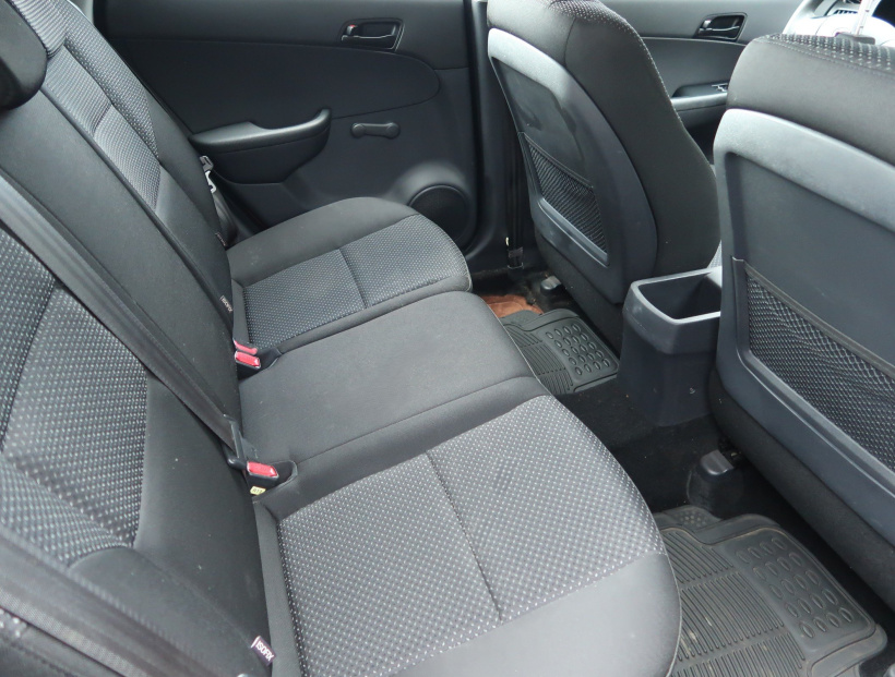 Hyundai i30, 2010