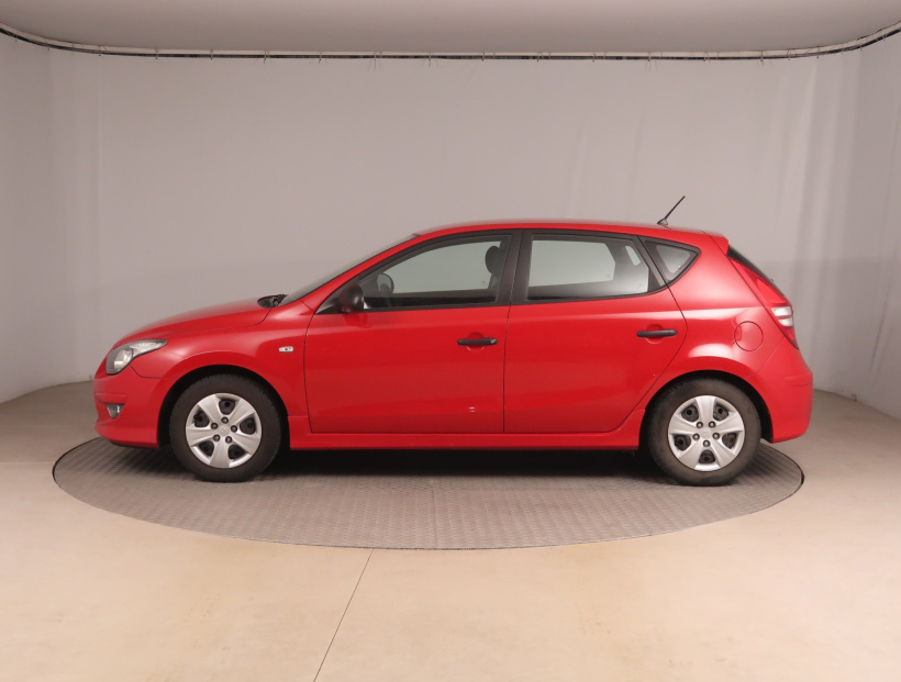 Hyundai i30, 2010