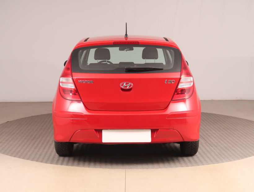 Hyundai i30, 2010