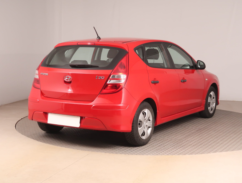 Hyundai i30, 2010