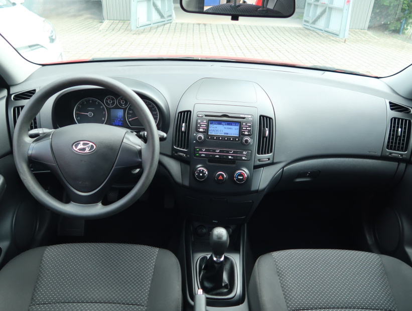 Hyundai i30, 2010