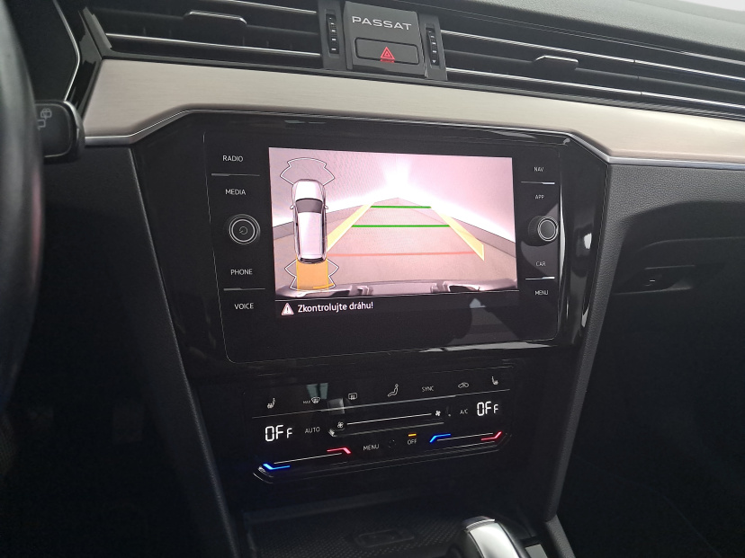 Volkswagen Passat, 2021