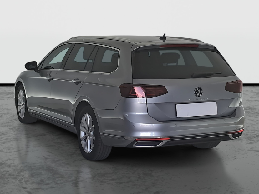 Volkswagen Passat, 2021