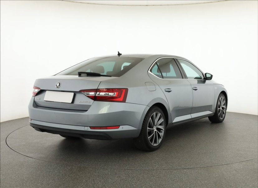 Škoda Superb, 2017