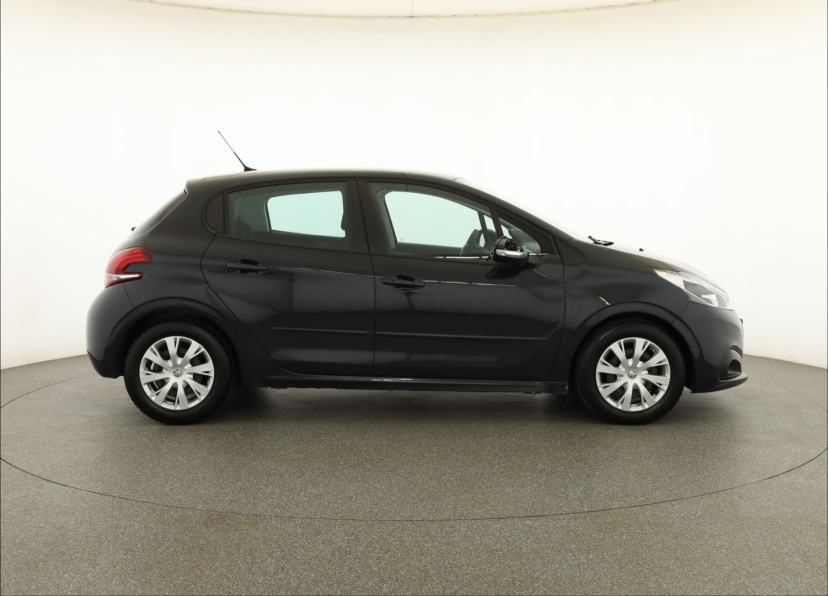 Peugeot 208, 2019